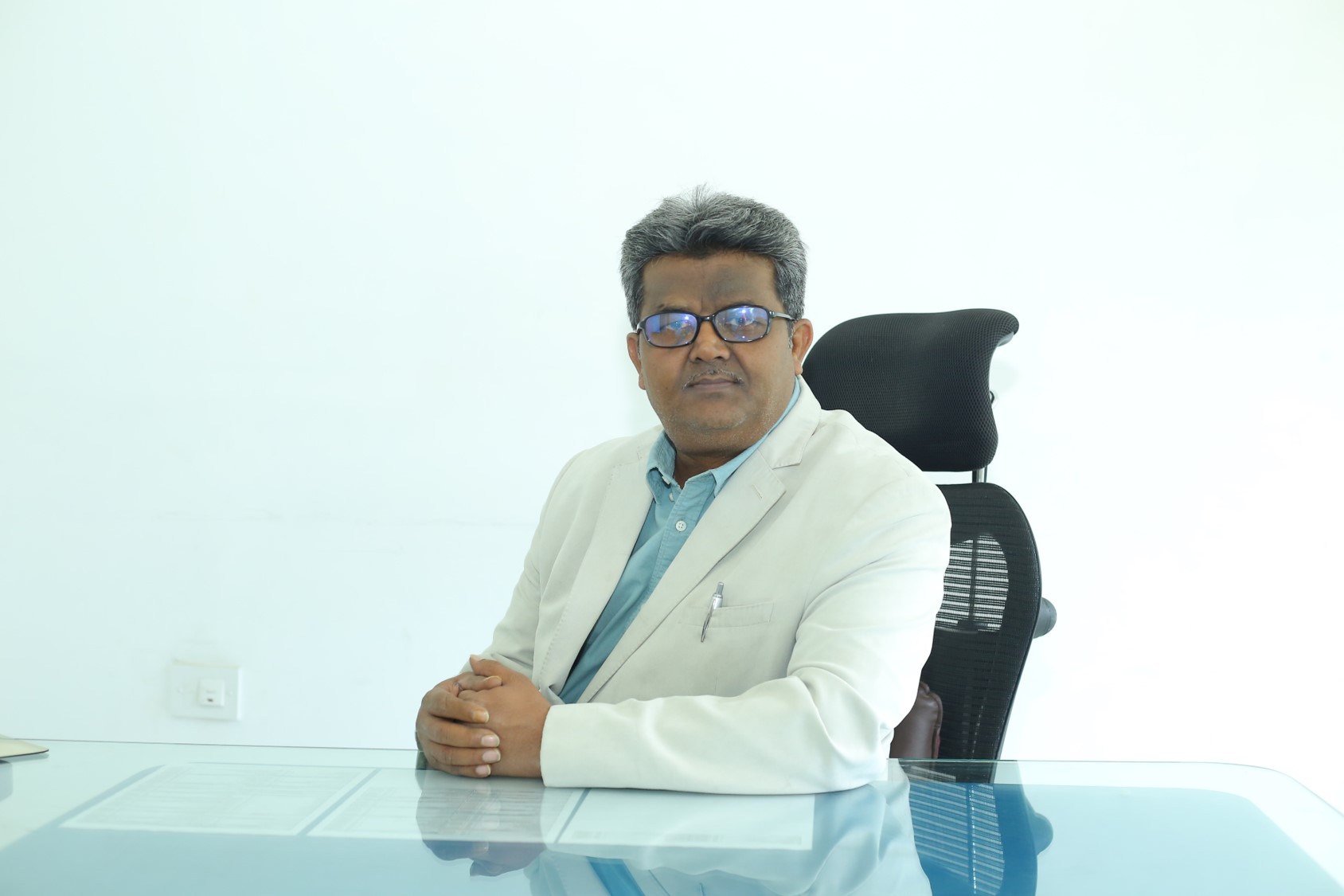 Dr. Amit Agarwal
